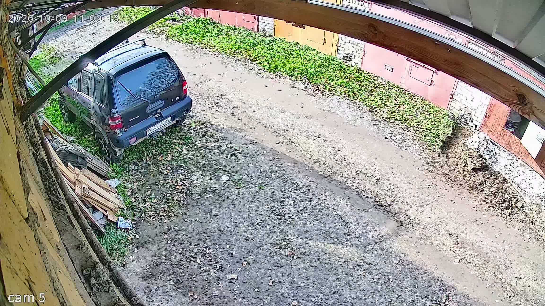 Камера 1 — 09.10.2026 08:00:12
