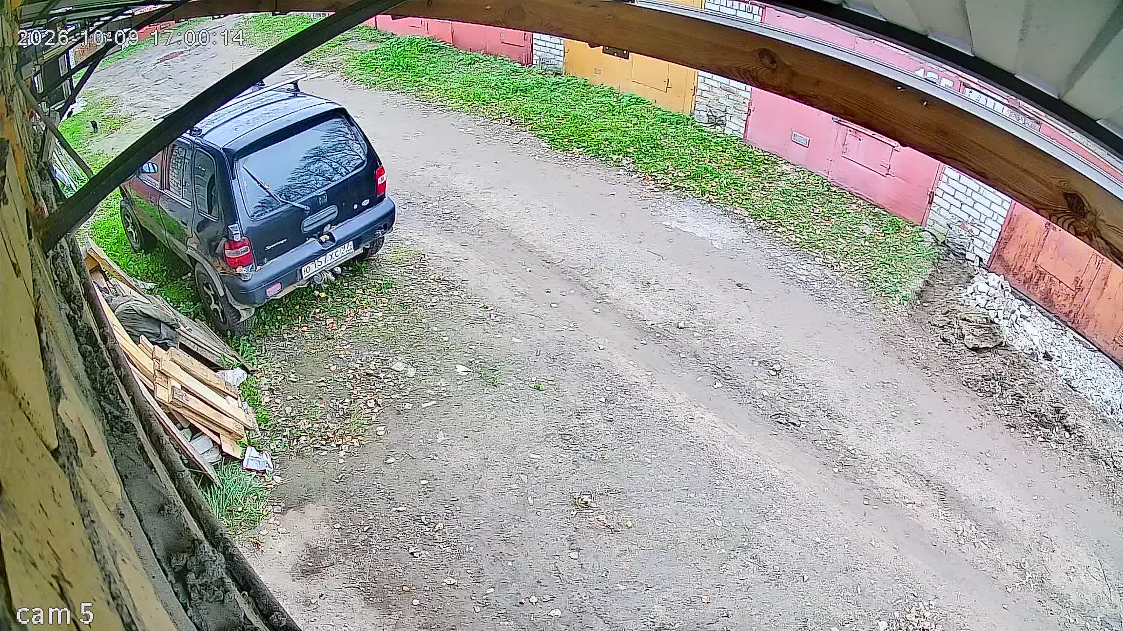 Камера 1 — 09.10.2026 14:00:12
